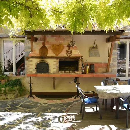 Holidays In * Lagrasse
